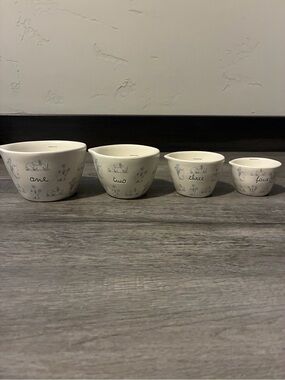 Rae Dunn bunny measuring cups